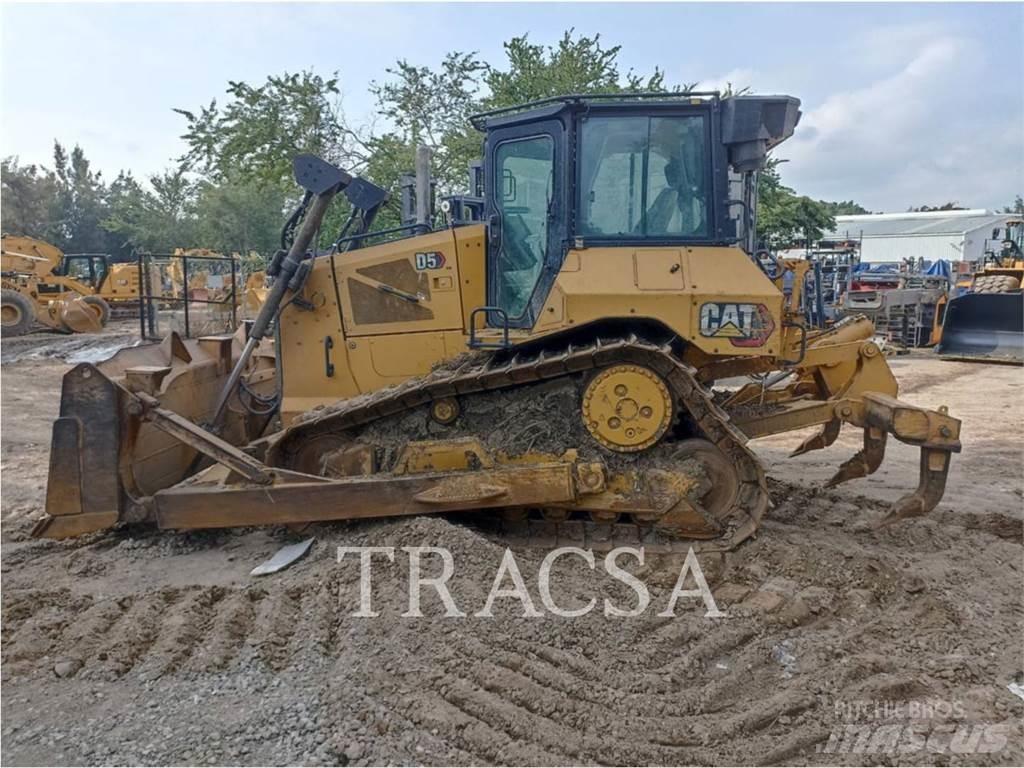CAT D5 Telaketjupuskutraktorit