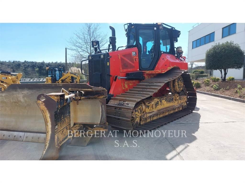 CAT D5 Telaketjupuskutraktorit
