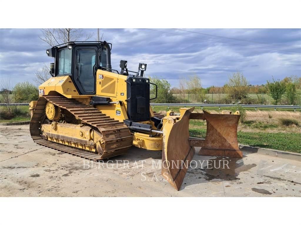 CAT D5 Telaketjupuskutraktorit