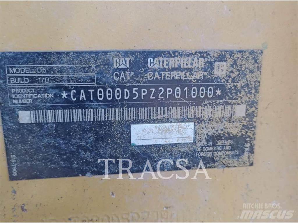 CAT D5 Telaketjupuskutraktorit