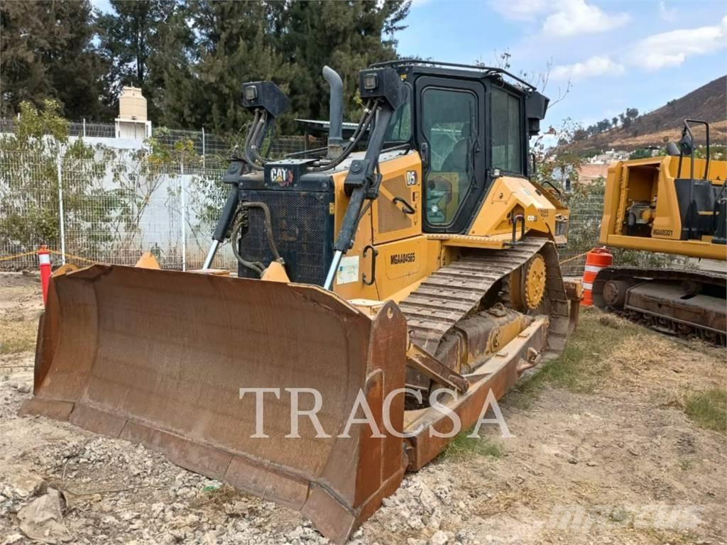 CAT D5 Telaketjupuskutraktorit