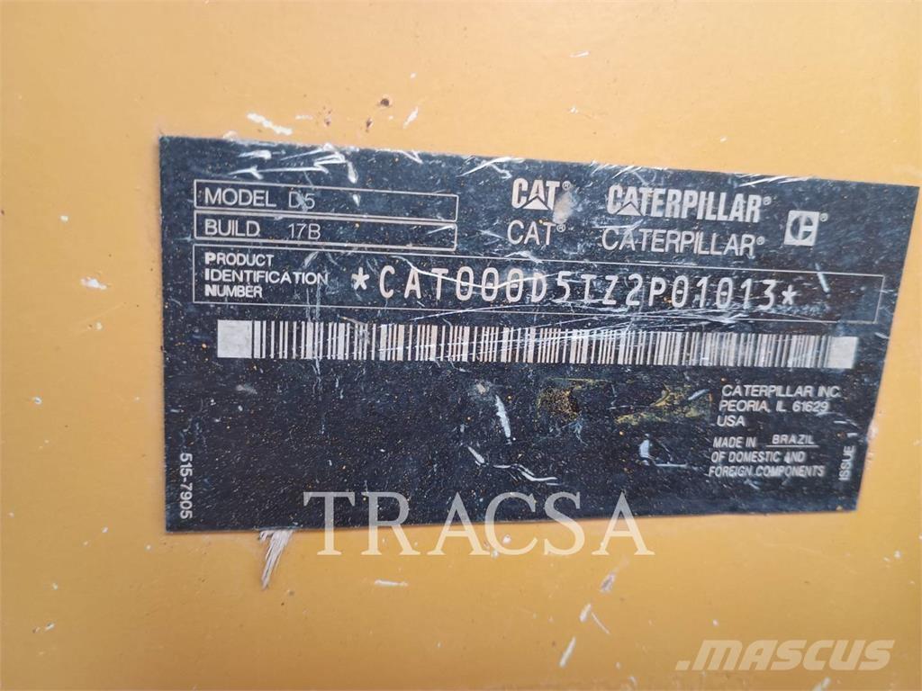 CAT D5 Telaketjupuskutraktorit