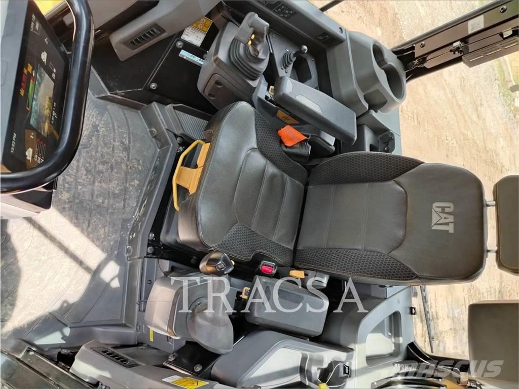 CAT D5 Telaketjupuskutraktorit