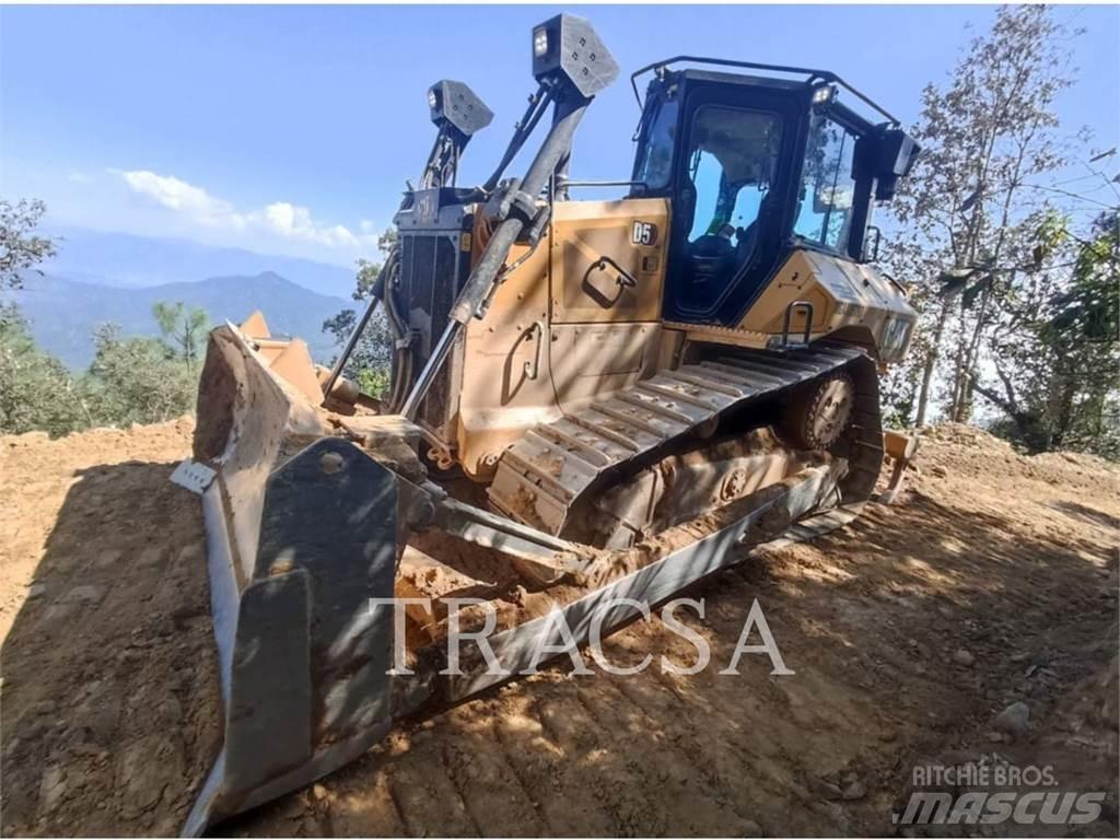 CAT D5 Telaketjupuskutraktorit