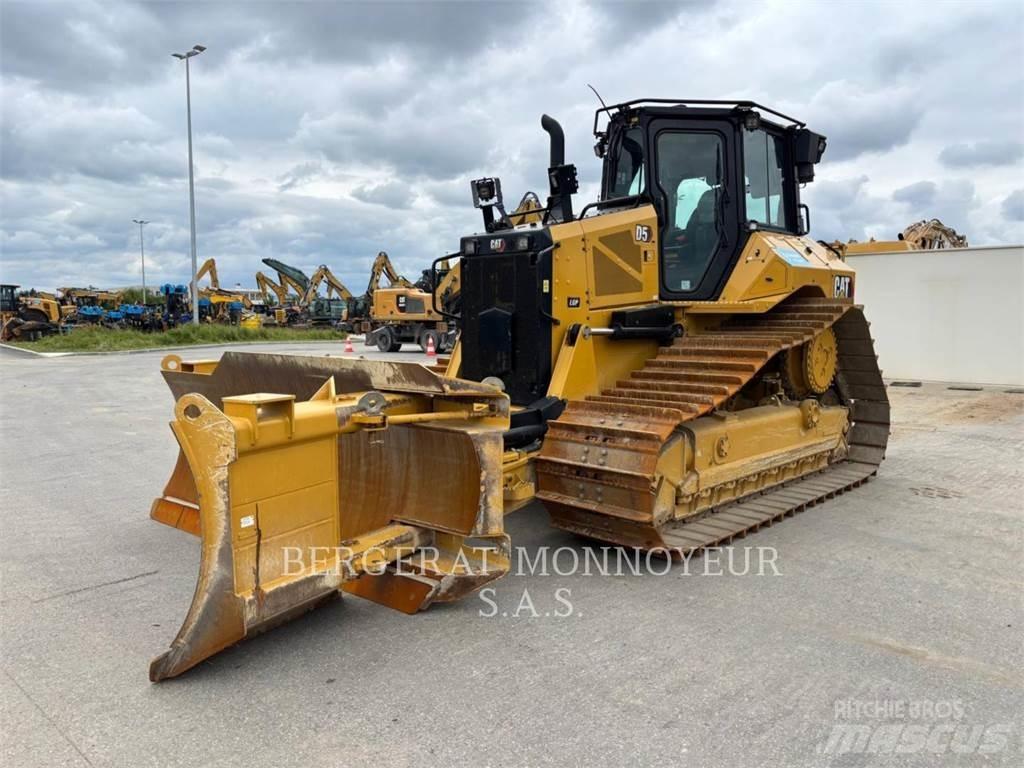 CAT D5 Telaketjupuskutraktorit