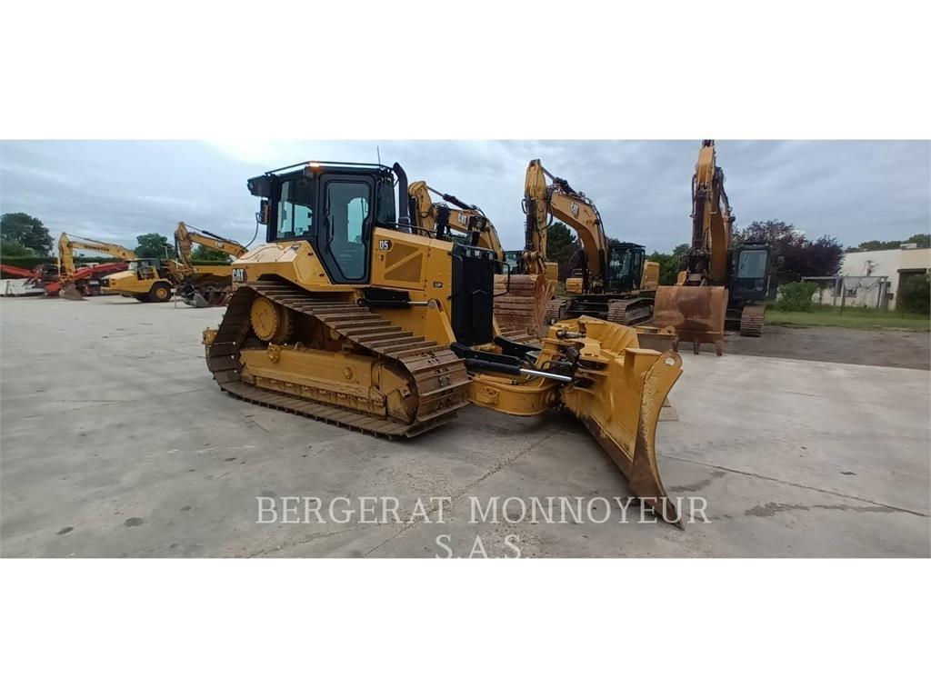 CAT D5 Telaketjupuskutraktorit