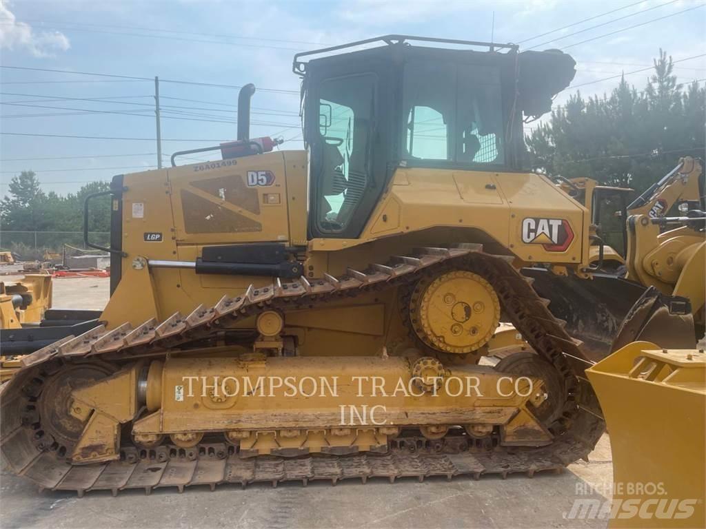 CAT D5 Telaketjupuskutraktorit