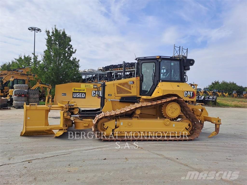 CAT D5 Telaketjupuskutraktorit
