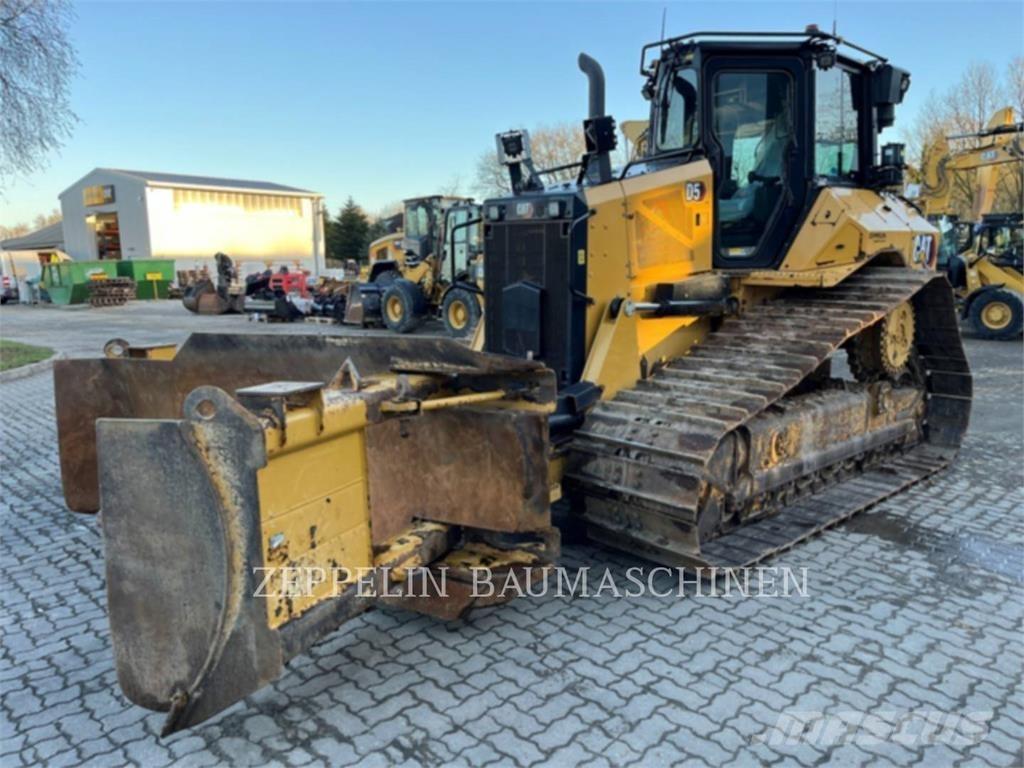 CAT D5 Telaketjupuskutraktorit