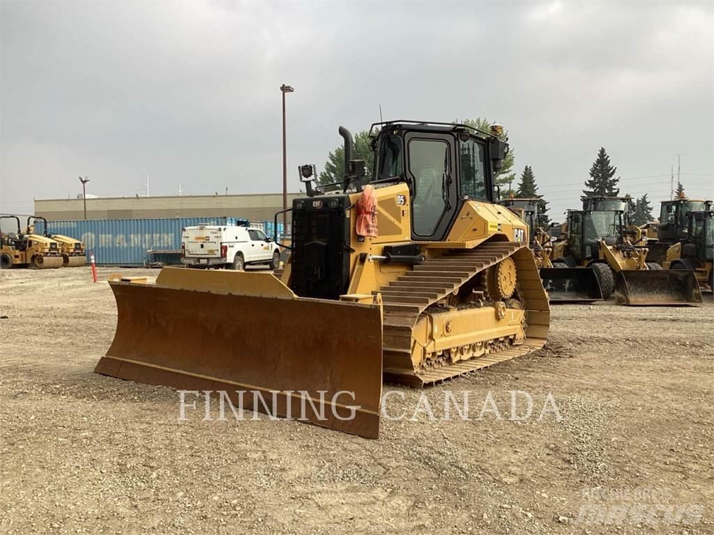 CAT D5-17 Telaketjupuskutraktorit