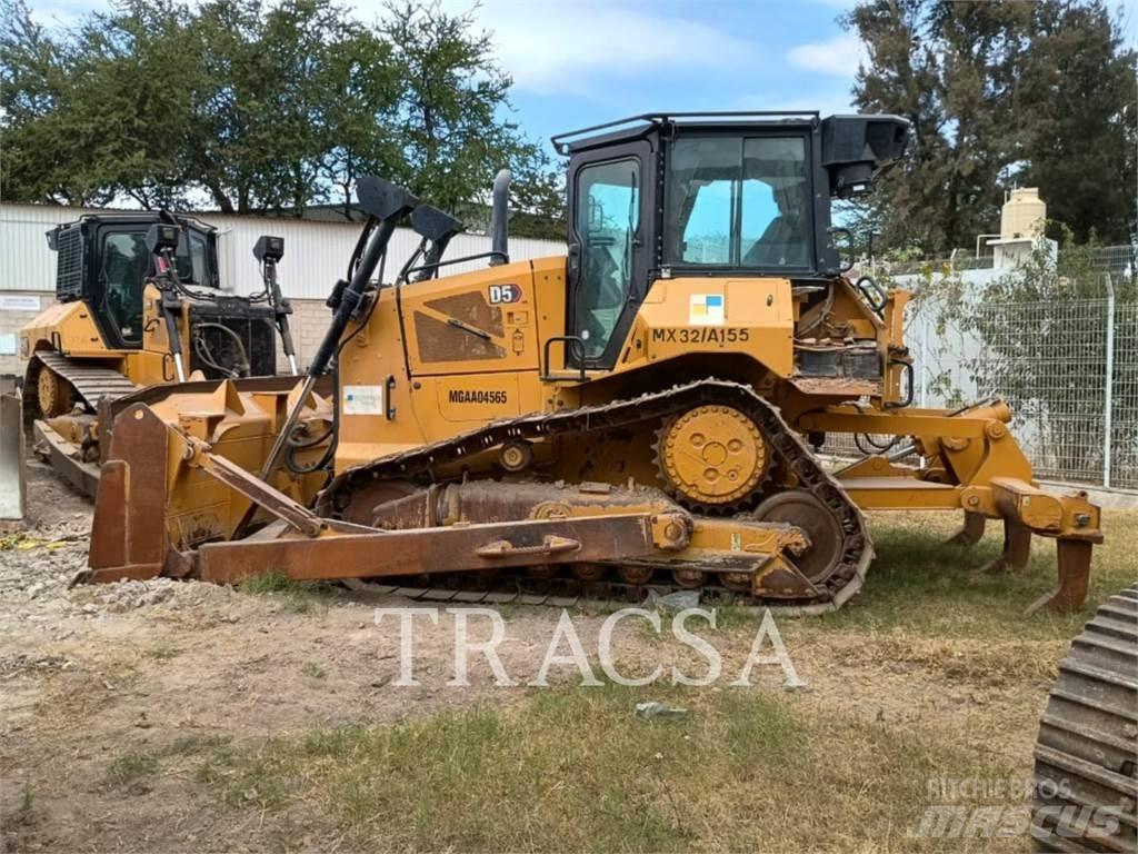 CAT D5-17 Telaketjupuskutraktorit