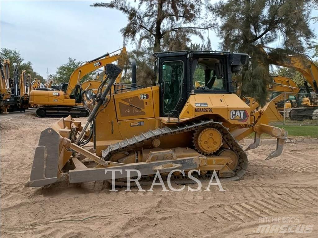 CAT D5-17 Telaketjupuskutraktorit
