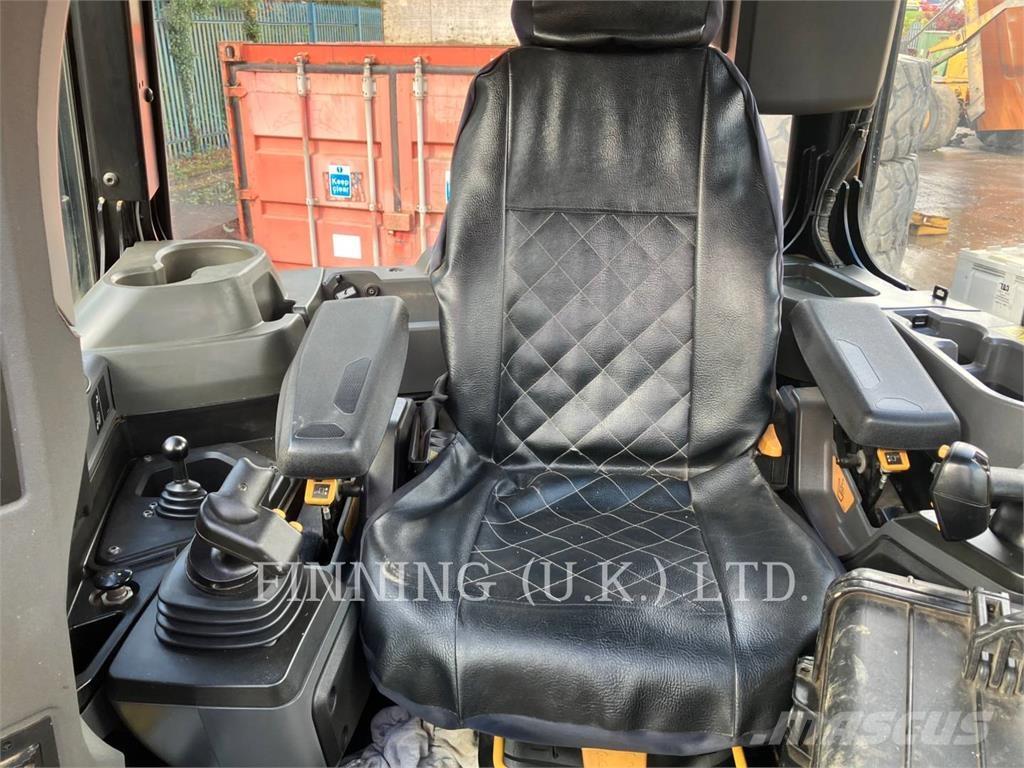 CAT D5-17 LGP Telaketjupuskutraktorit