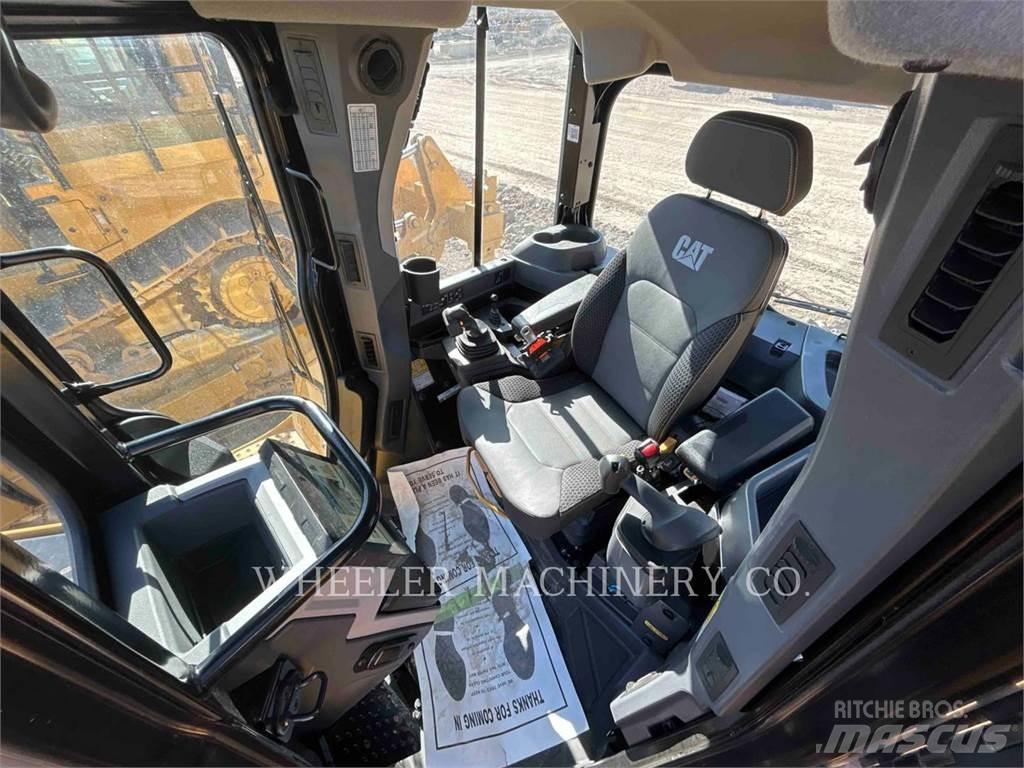 CAT D5-17 XL Telaketjupuskutraktorit