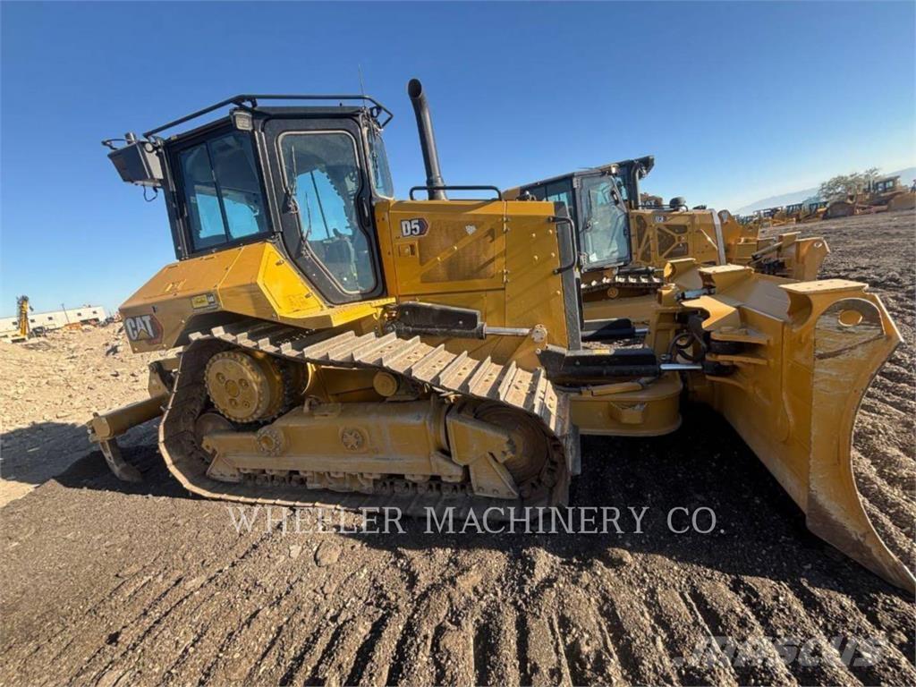 CAT D5-17 XL Telaketjupuskutraktorit