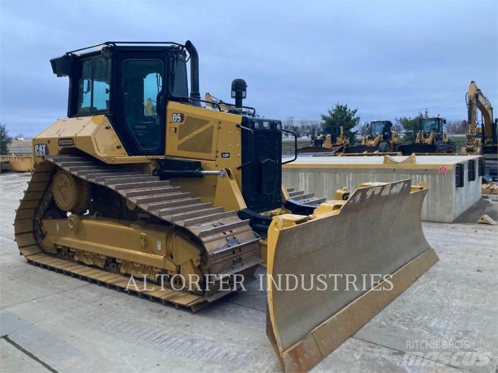 CAT D5-17VPLGP Telaketjupuskutraktorit