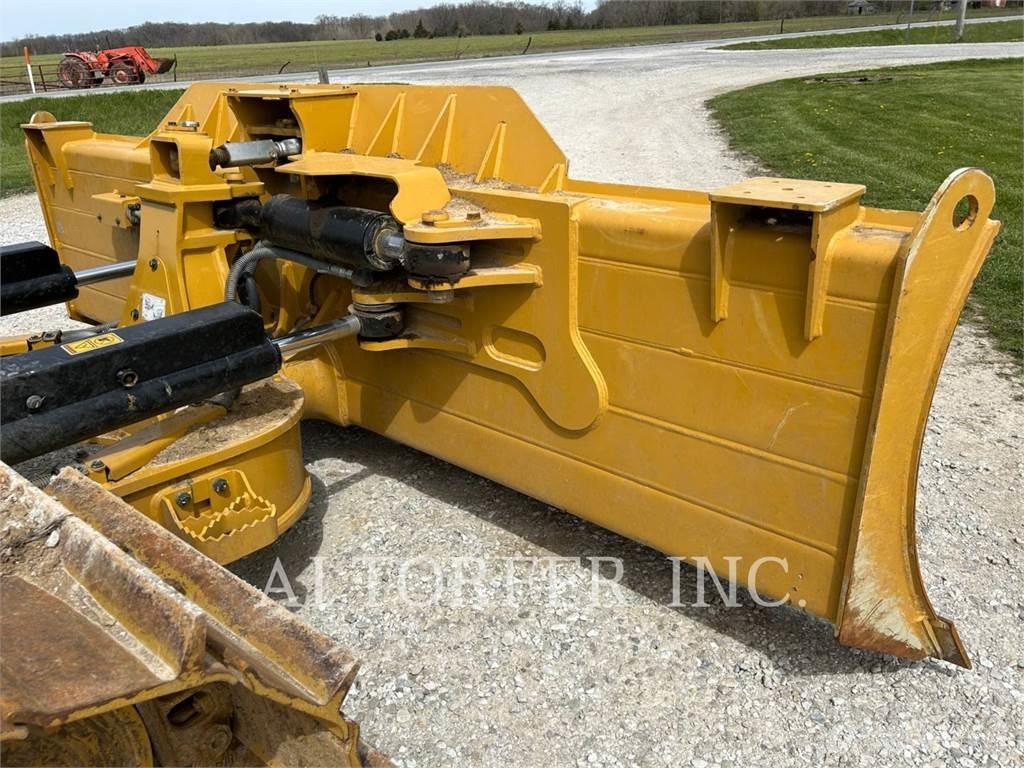 CAT D5-17VPLGP Telaketjupuskutraktorit
