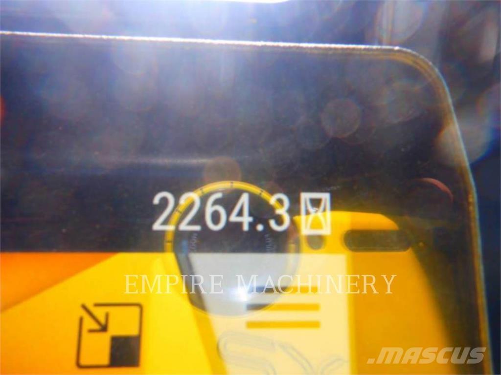 CAT D5-17VPWHA Telaketjupuskutraktorit