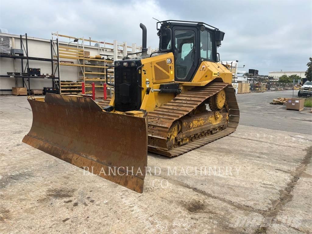 CAT D5 LGP Telaketjupuskutraktorit