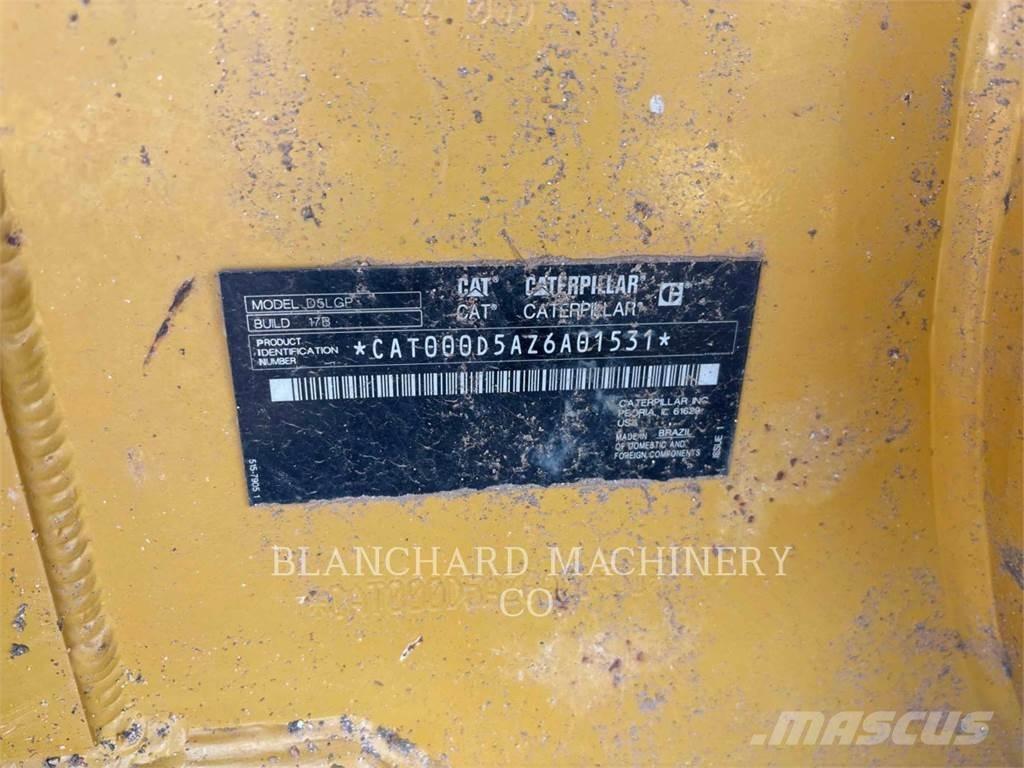 CAT D5 LGP Telaketjupuskutraktorit