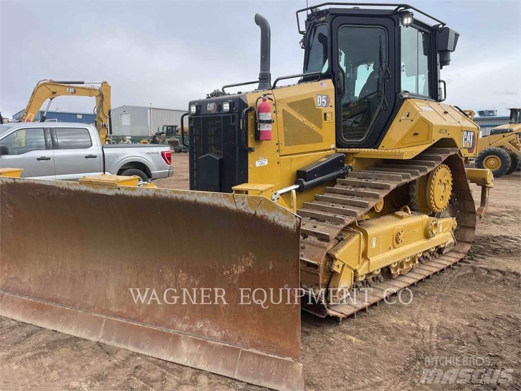 CAT D5 VP Telaketjupuskutraktorit