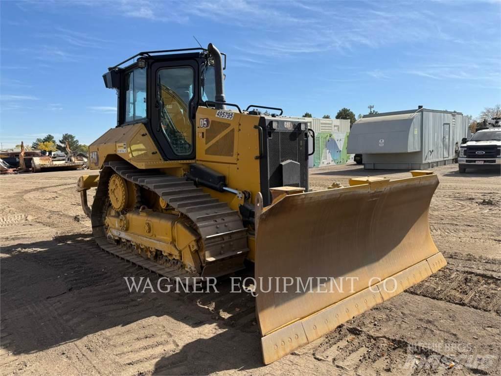 CAT D5 VP Telaketjupuskutraktorit