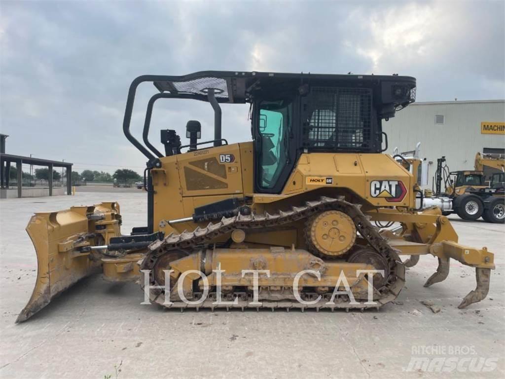 CAT D5 VP Telaketjupuskutraktorit