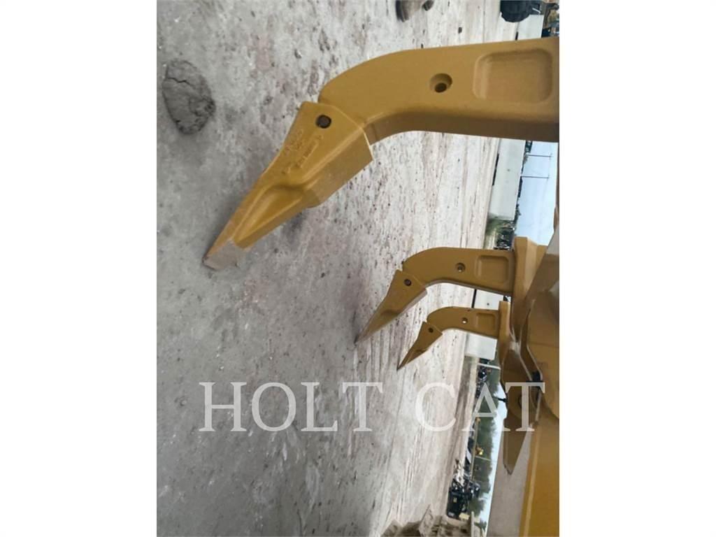 CAT D5 VP Telaketjupuskutraktorit