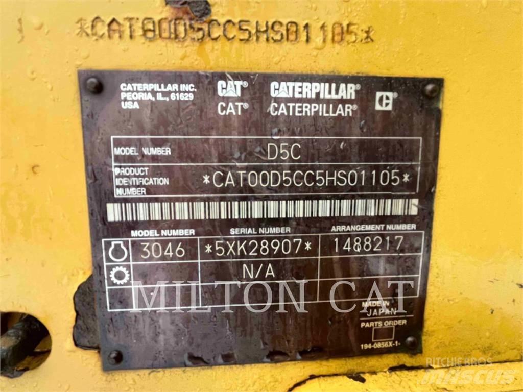 CAT D5CIII Telaketjupuskutraktorit