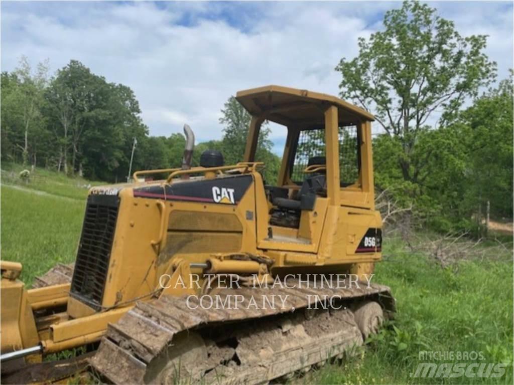 CAT D5GXL Telaketjupuskutraktorit