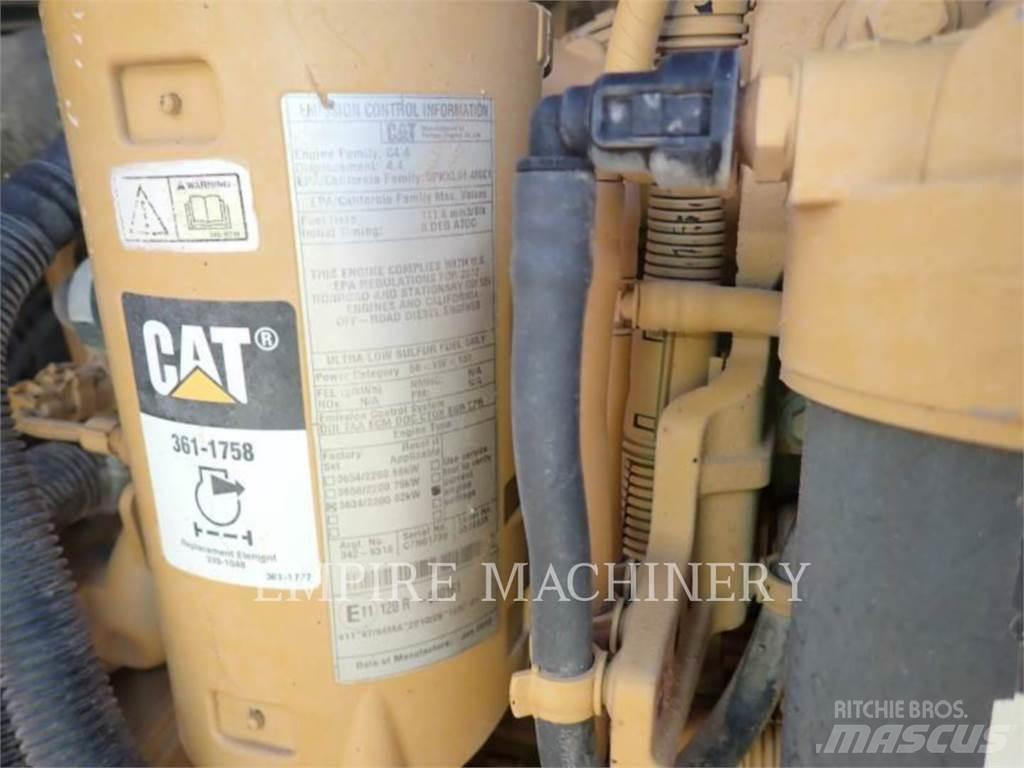 CAT D5K Telaketjupuskutraktorit