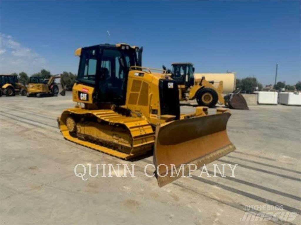 CAT D5K2 Telaketjupuskutraktorit