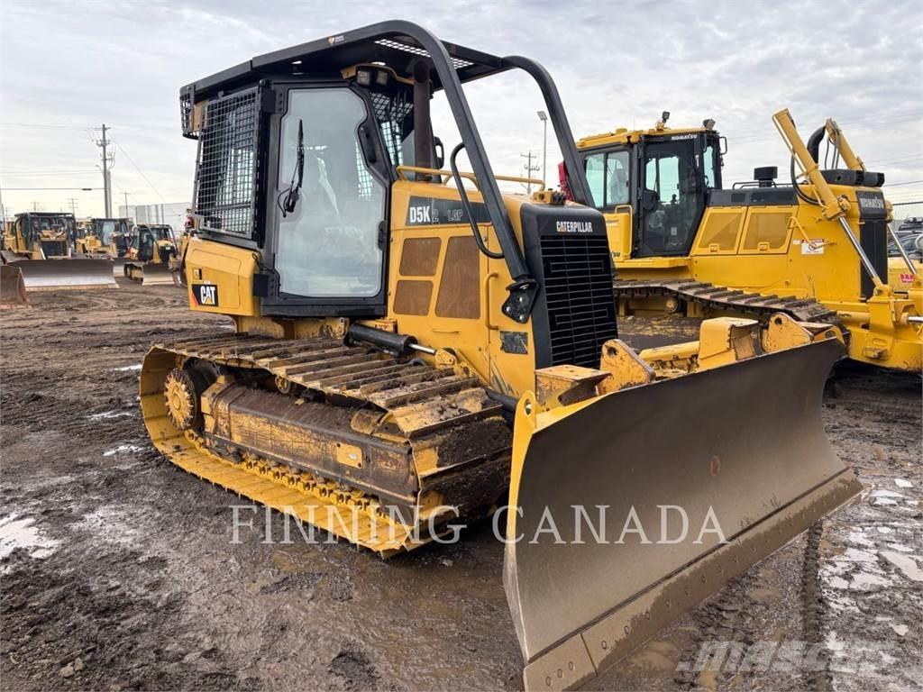 CAT D5K2 Telaketjupuskutraktorit