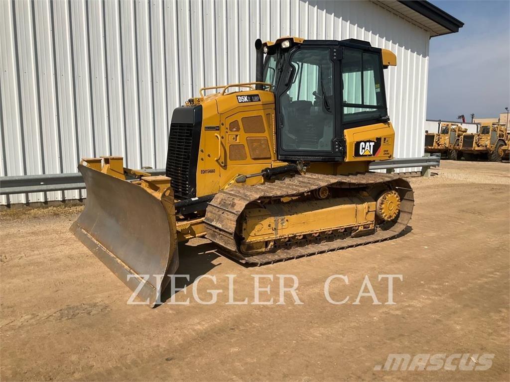 CAT D5K2 Telaketjupuskutraktorit