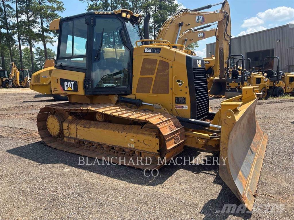CAT D5K2 LGP Telaketjupuskutraktorit