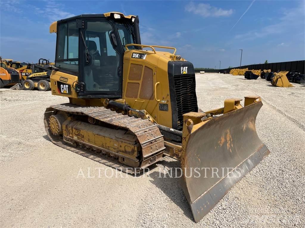 CAT D5K2 XL Telaketjupuskutraktorit