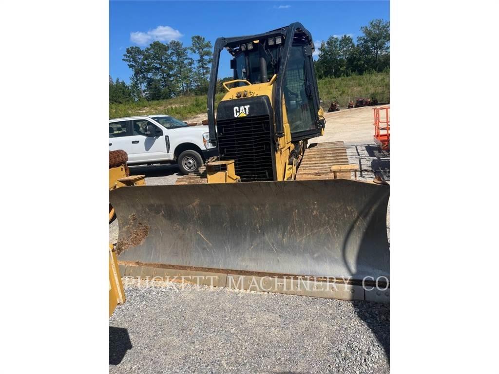 CAT D5K2LGP Telaketjupuskutraktorit