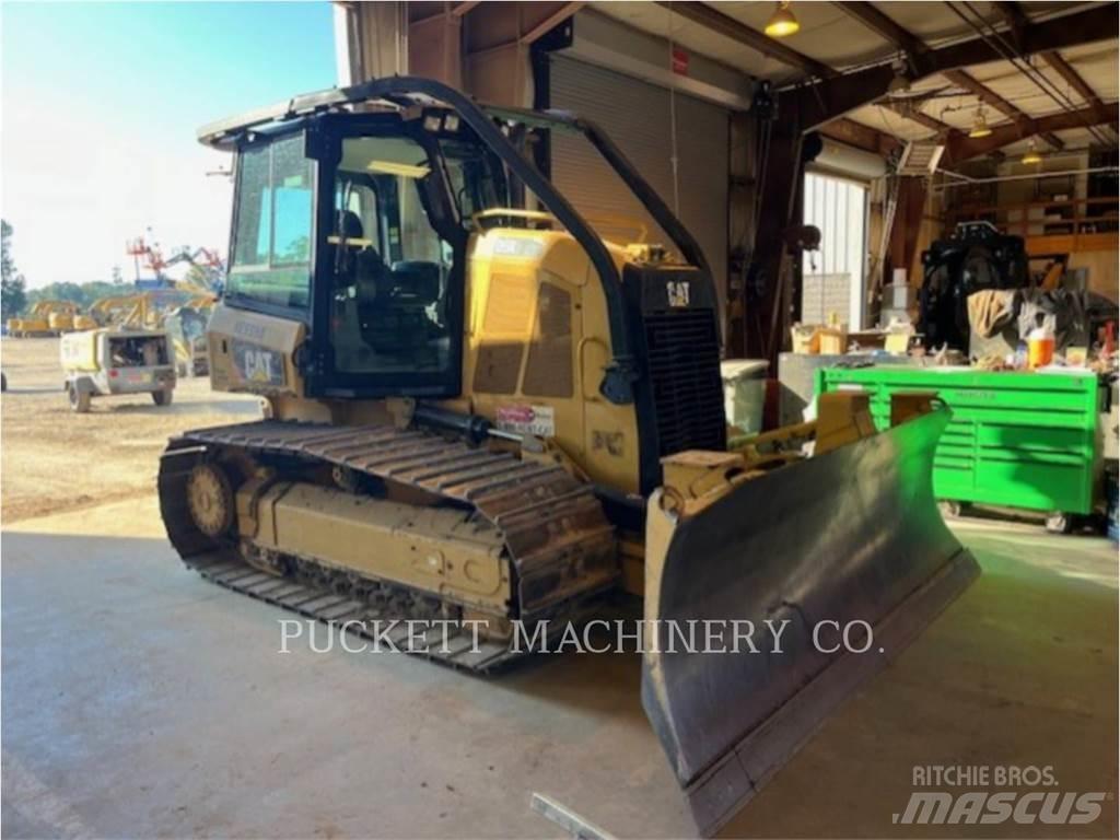 CAT D5K2LGP Telaketjupuskutraktorit