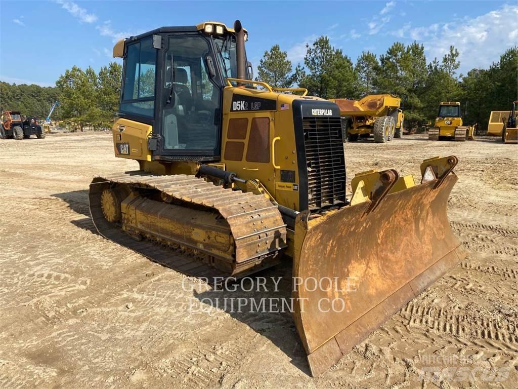 CAT D5K2LGP Telaketjupuskutraktorit