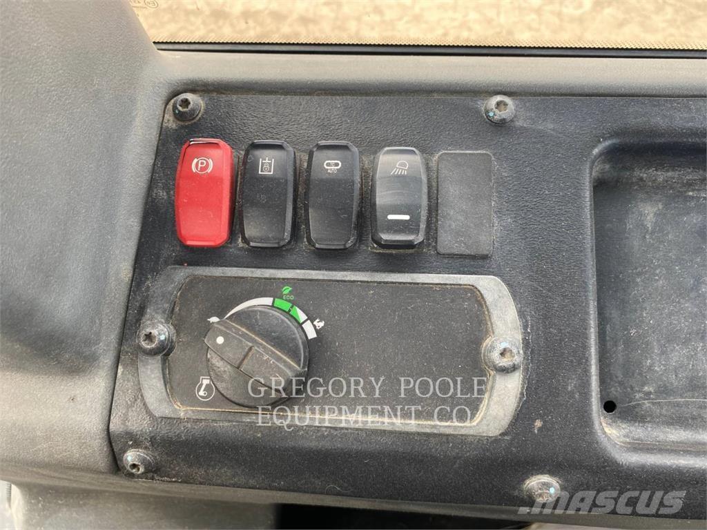 CAT D5K2LGP Telaketjupuskutraktorit