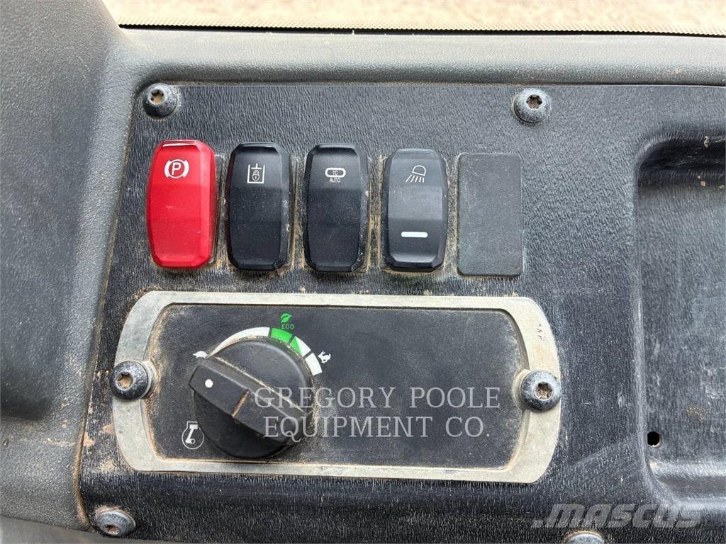 CAT D5K2LGP Telaketjupuskutraktorit