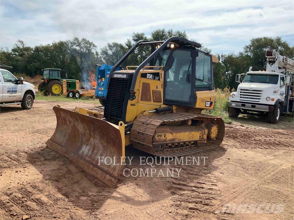CAT D5K2LGP Telaketjupuskutraktorit
