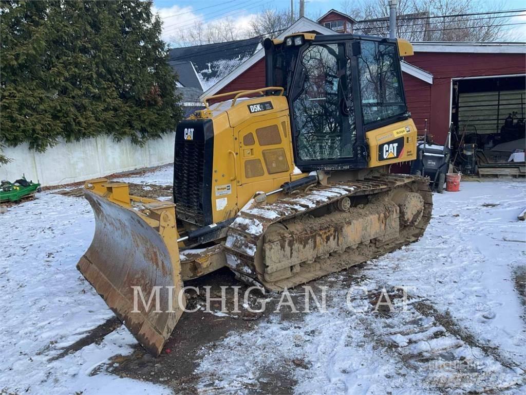 CAT D5K2X ASZ24F Telaketjupuskutraktorit