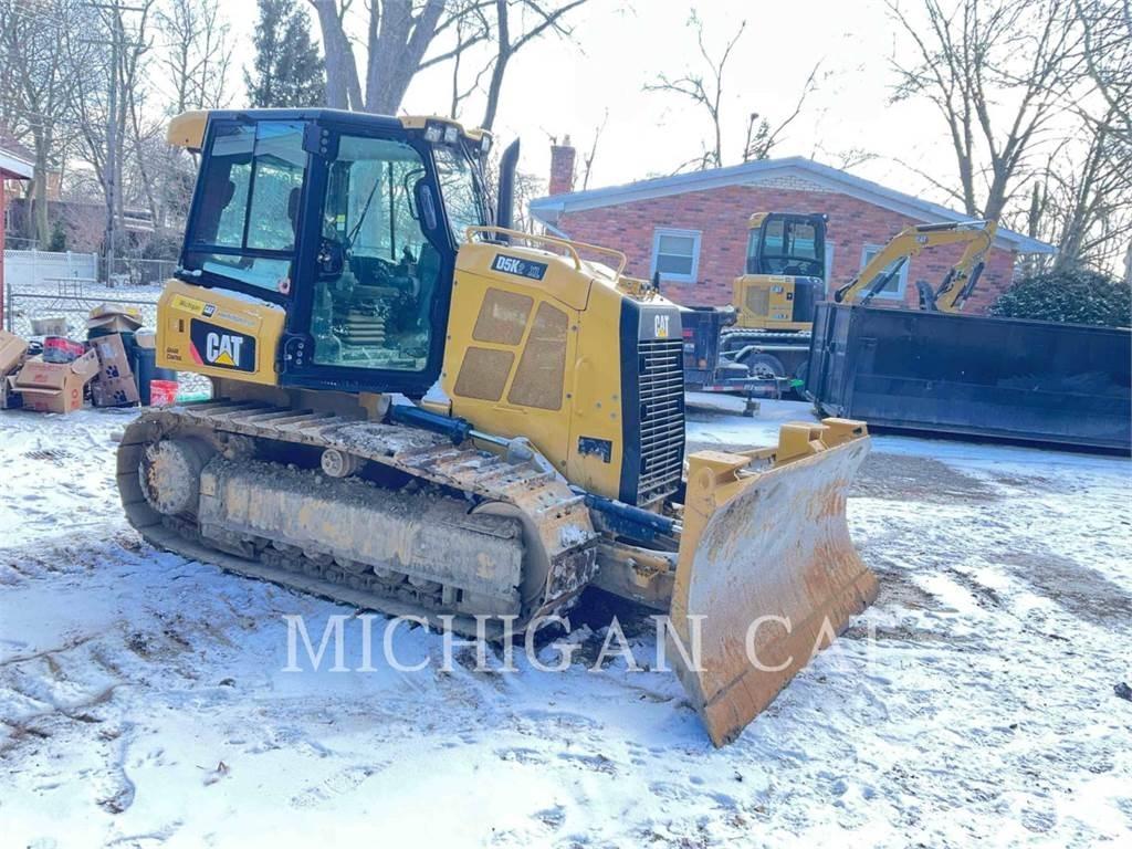 CAT D5K2X ASZ24F Telaketjupuskutraktorit