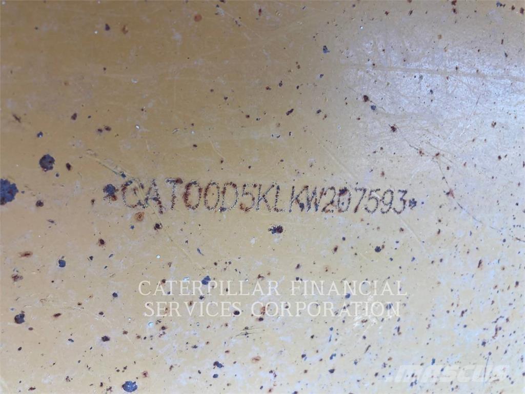 CAT D5K2XL Telaketjupuskutraktorit