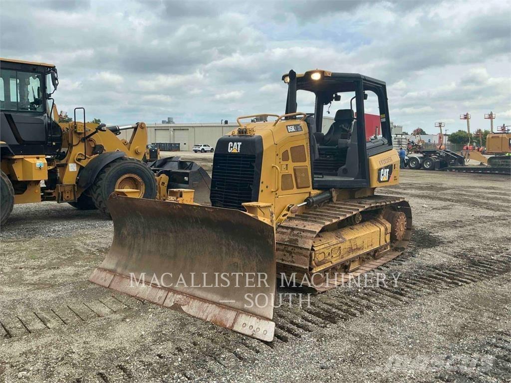 CAT D5K2XL Telaketjupuskutraktorit