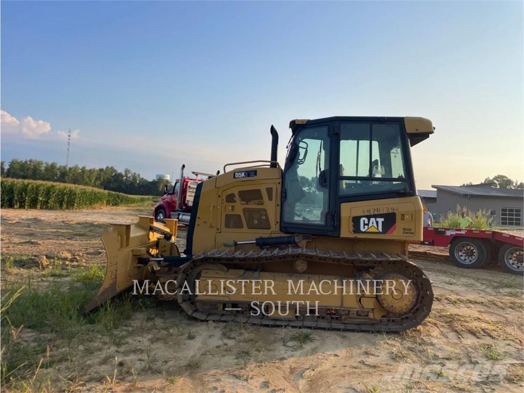 CAT D5K2XL Telaketjupuskutraktorit