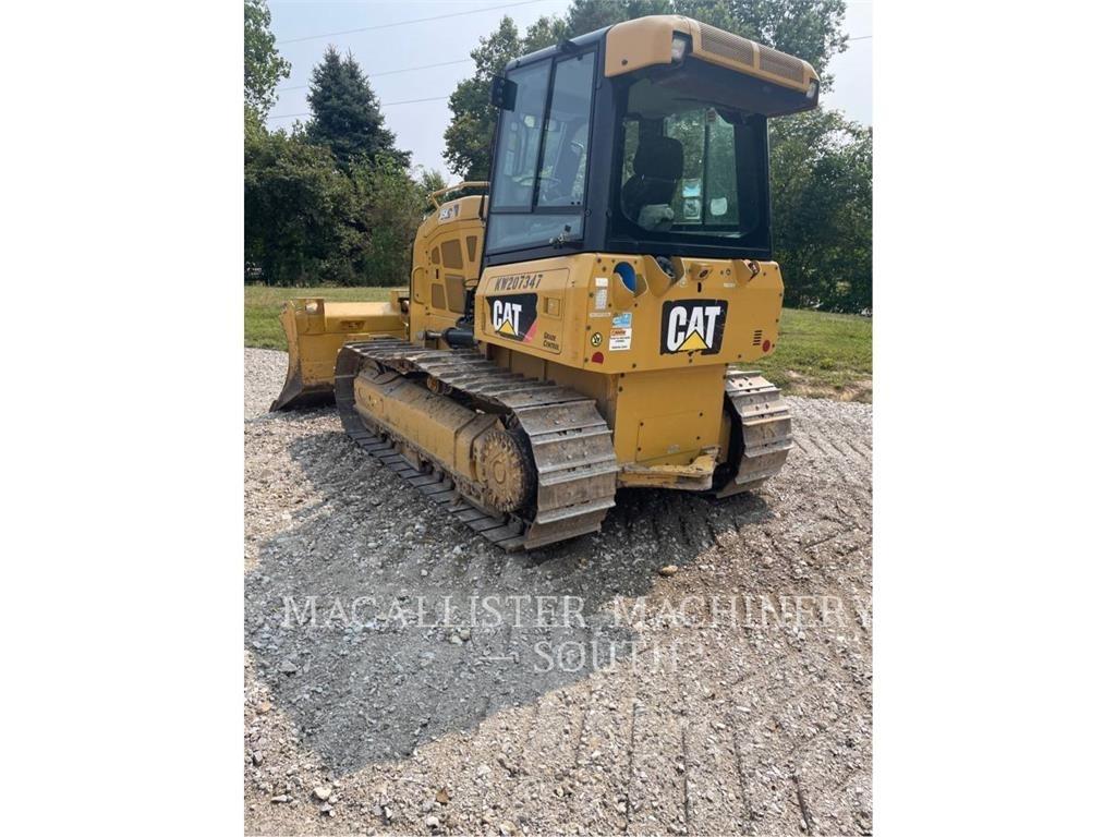 CAT D5K2XL Telaketjupuskutraktorit