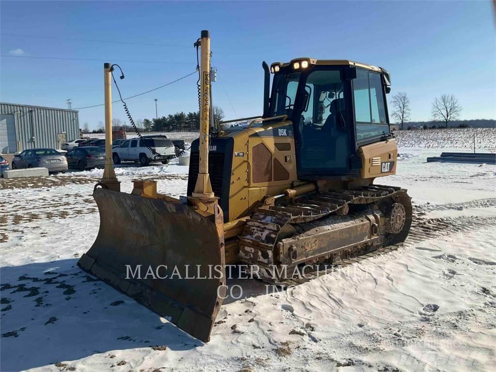 CAT D5KXL Telaketjupuskutraktorit