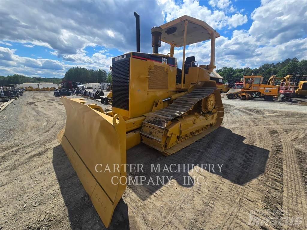 CAT D5MXL Telaketjupuskutraktorit